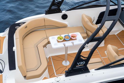 Bayliner V20 image