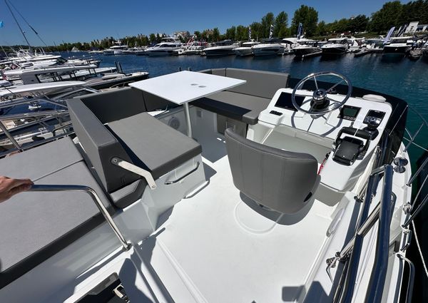 Beneteau ANTARES-11-OB-FLY image