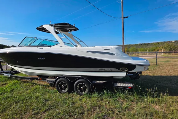 Sea Ray 270 SLX image