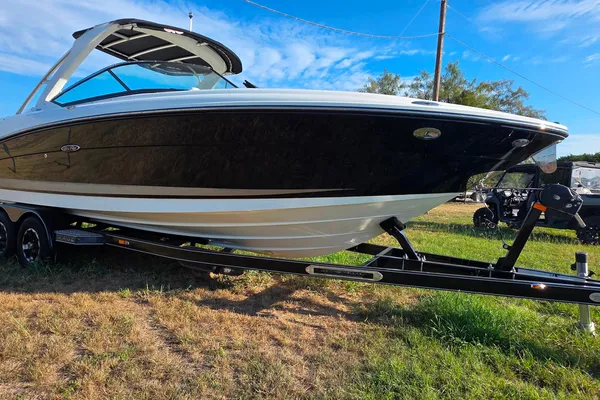 Sea Ray 270 SLX image