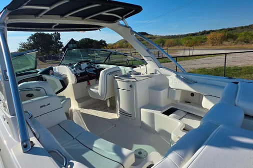 Sea Ray 270 SLX image