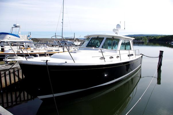 Back Cove 37. - main image