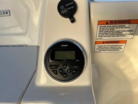 Bayliner VR5 Cuddy image