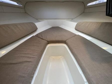 Bayliner VR5 Cuddy image