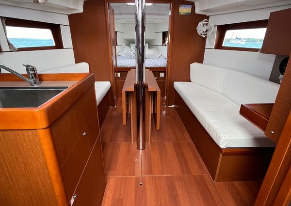 Beneteau OCEANIS-35-1 image