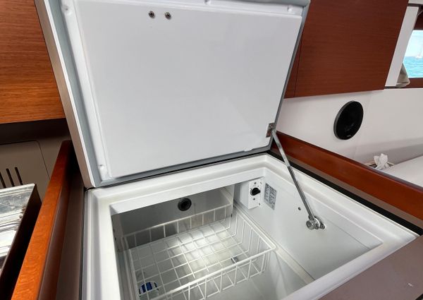 Beneteau OCEANIS-35-1 image