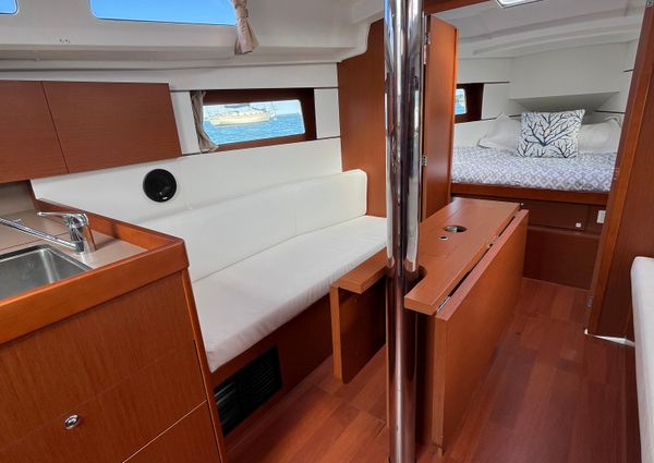 Beneteau OCEANIS-35-1 image