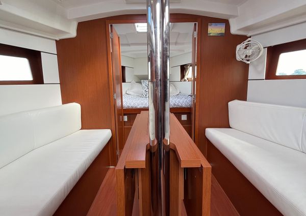 Beneteau OCEANIS-35-1 image
