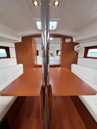 Beneteau OCEANIS-35-1 image