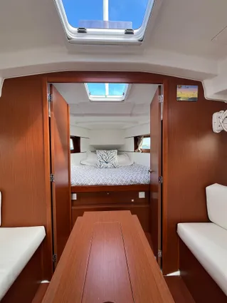 Beneteau OCEANIS-35-1 image