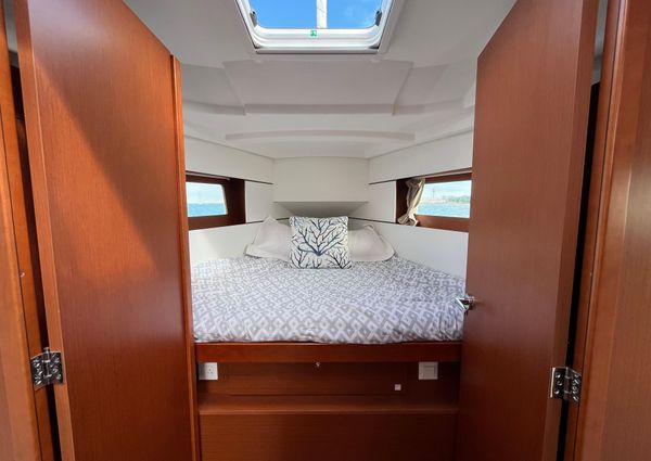 Beneteau OCEANIS-35-1 image