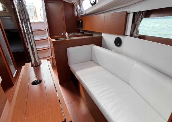Beneteau OCEANIS-35-1 image