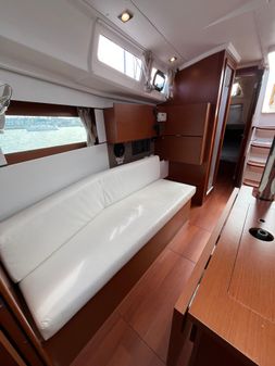 Beneteau OCEANIS-35-1 image