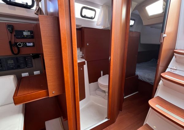 Beneteau OCEANIS-35-1 image