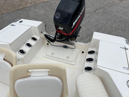 Sea-pro 180-CENTER-CONSOLE image