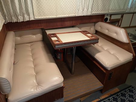 Sea-ray 300-SD image