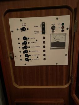 Sea-ray 300-SD image