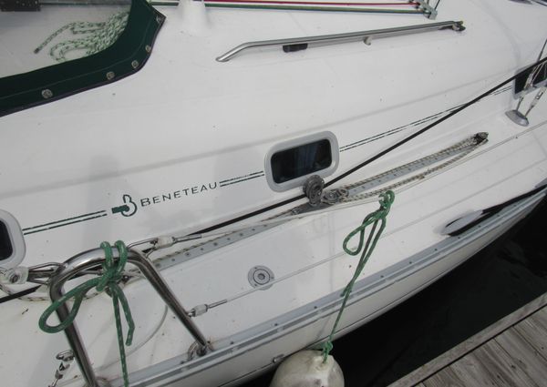 Beneteau 361 image