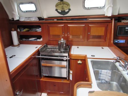 Beneteau 361 image