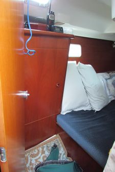 Beneteau 361 image