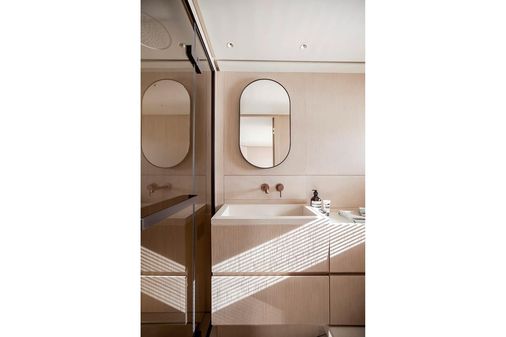 Azimut SEADECK-6 image