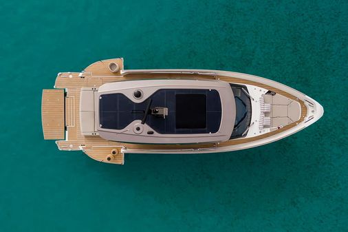 Azimut SEADECK-6 image