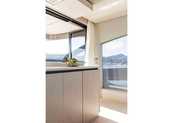 Azimut SEADECK-6 image