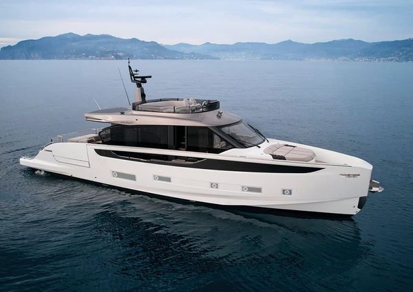 Azimut SEADECK-7 image