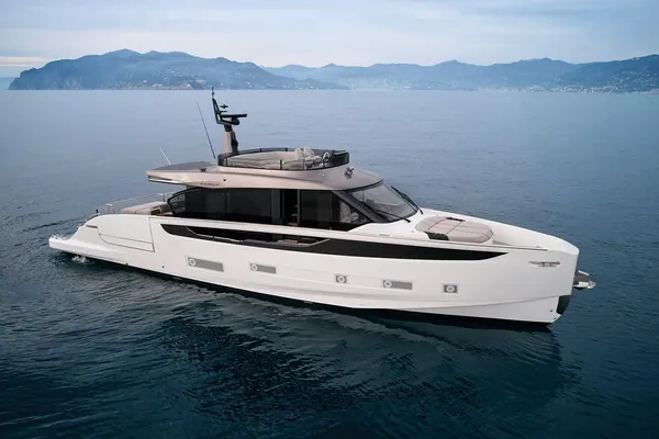 Azimut SEADECK-7 image