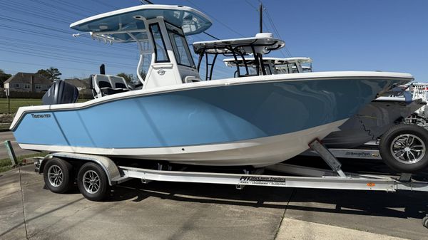 Tidewater 232 CC Adventure