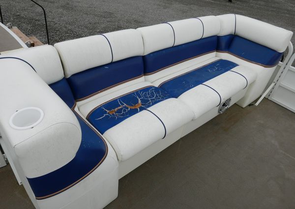 Bentley-pontoons 240-CRUISE image