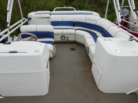 Bentley-pontoons 240-CRUISE image