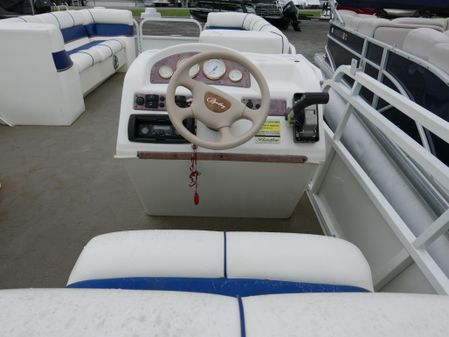 Bentley-pontoons 240-CRUISE image
