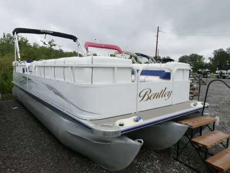 Bentley-pontoons 240-CRUISE image