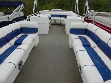 Bentley-pontoons 240-CRUISE image