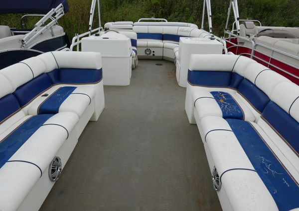 Bentley-pontoons 240-CRUISE image