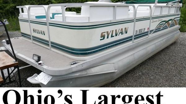 Sylvan 820 Cruise special Editon