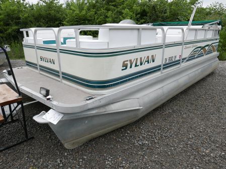 Sylvan 820-CRUISE-SPECIAL-EDITON image