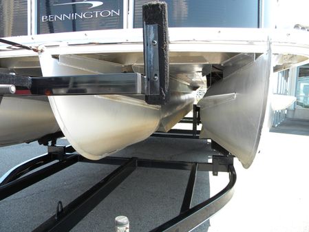 Bennington 2250RSR image