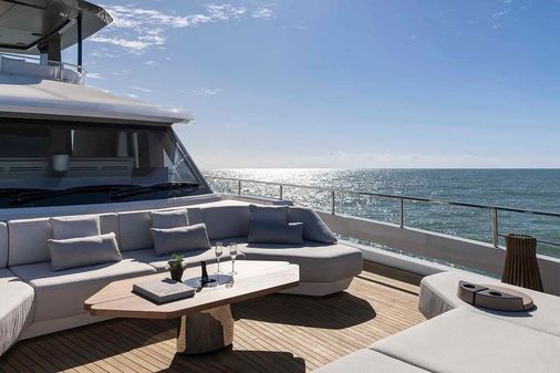 Azimut GRANDE-36M image