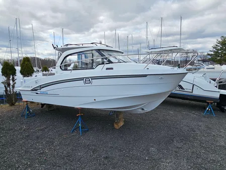 Beneteau Antares 8 