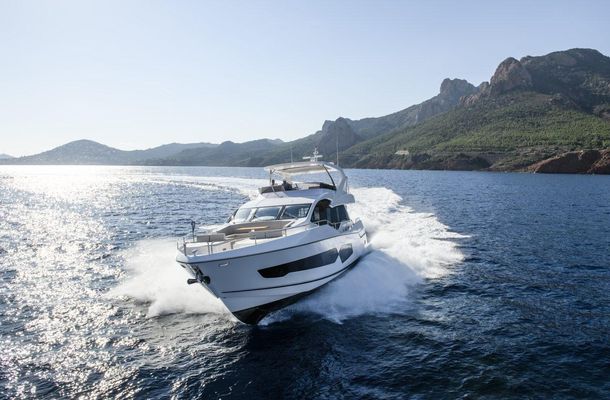 Sunseeker 76 Yacht - main image