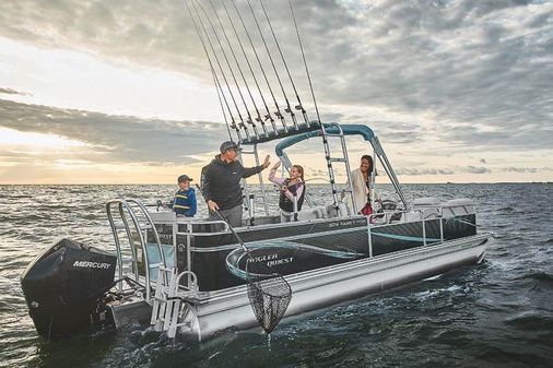 Angler-qwest 824-FAMILY-FISH-SPORTS-PRO image