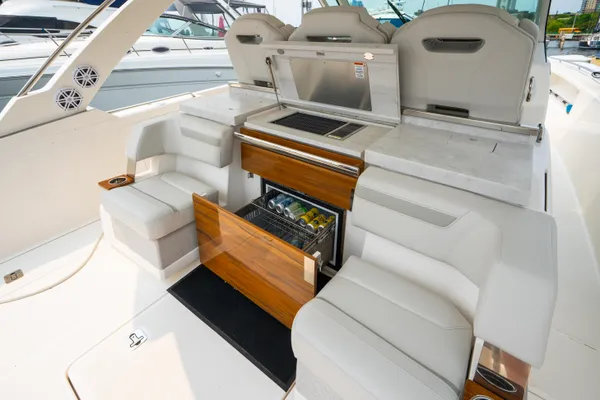 Tiara-sport 38-LS image