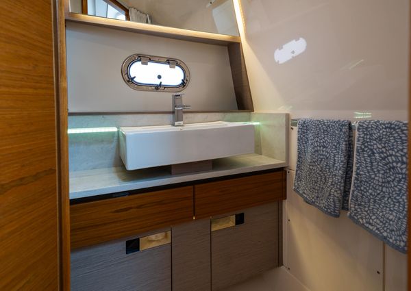 Tiara-sport 38-LS image