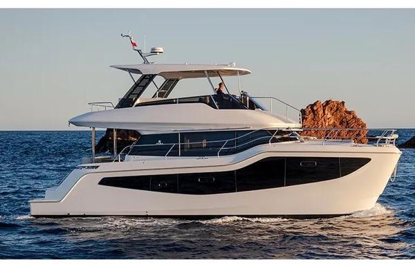 2025 Aquila 46 Yacht