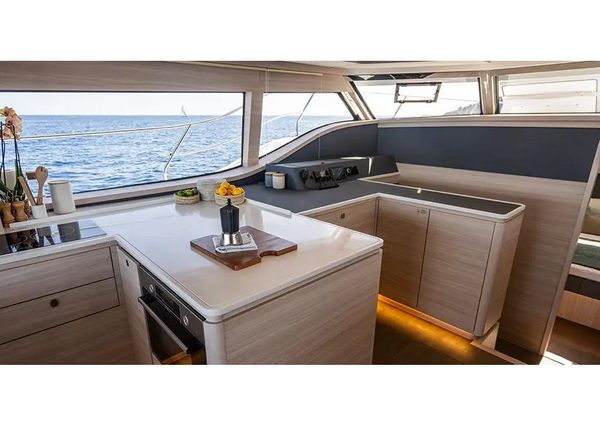 Aquila 46-YACHT image