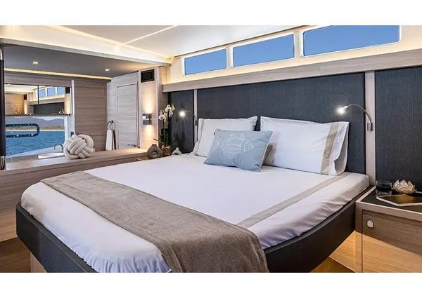 Aquila 46-YACHT image