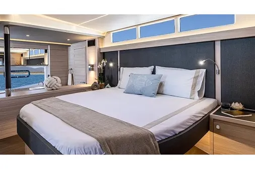 Aquila 46-YACHT image