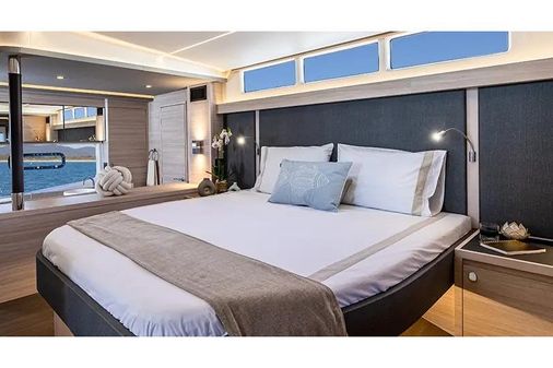 Aquila 46-YACHT image